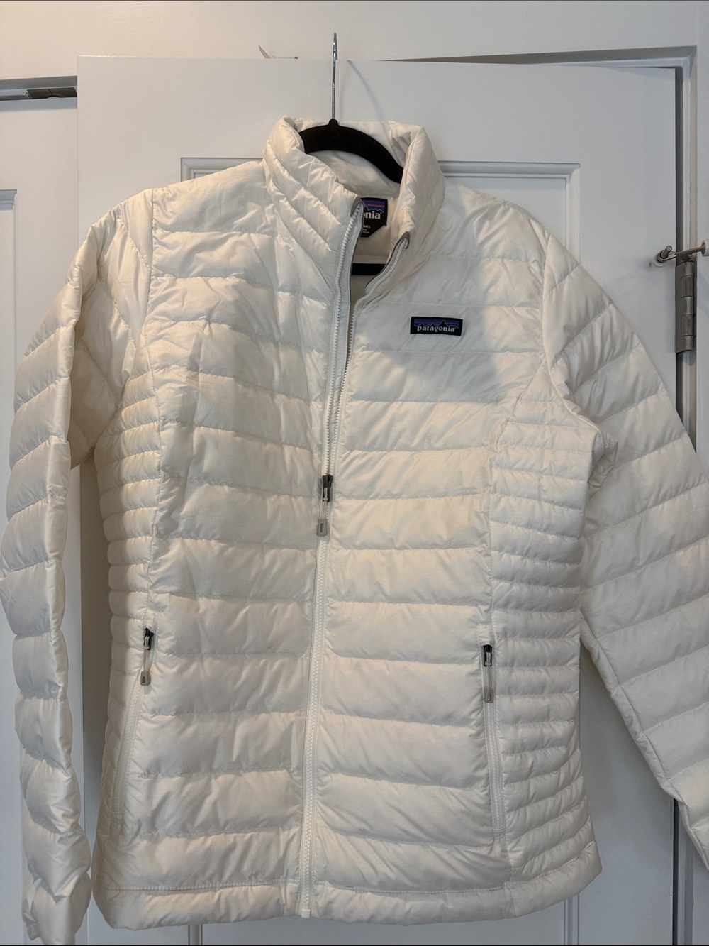Patagonia Women's White Quilted Down Puffer Jacket
